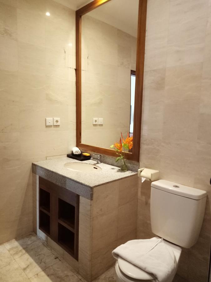 爱丽丝酒店 努沙杜瓦 外观 照片